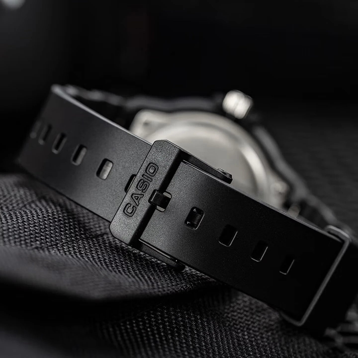 Casio MRW200H Unisex Analog Watch